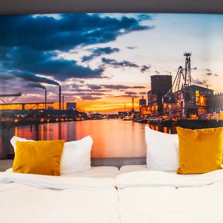 Hotel-Restaurant Steuermann คาร์ลสรูเฮอ ภายนอก รูปภาพ