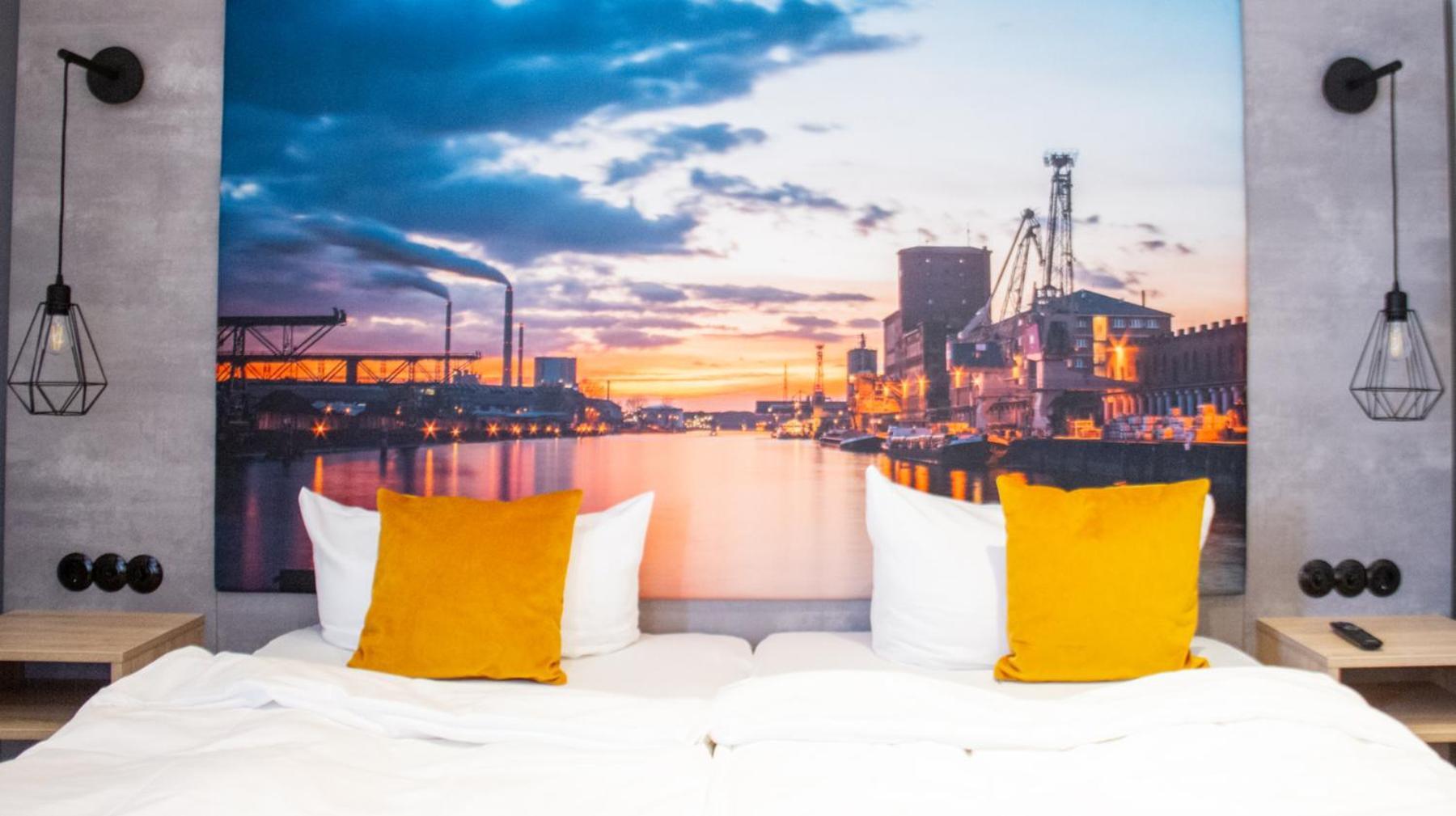 Hotel-Restaurant Steuermann คาร์ลสรูเฮอ ภายนอก รูปภาพ